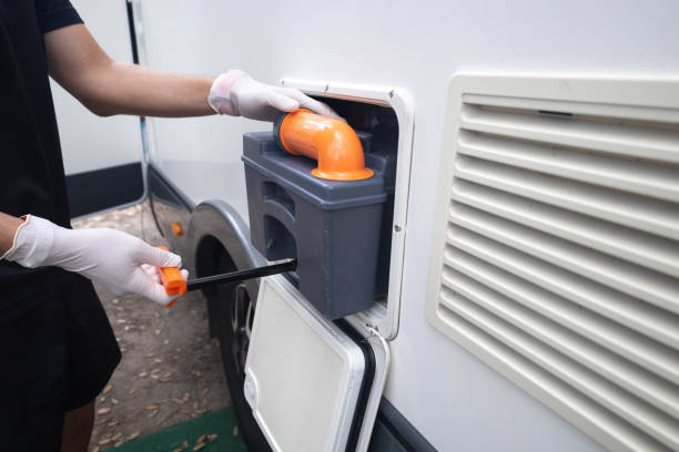 Portable Toilet Options We Offer in Centreville, MI